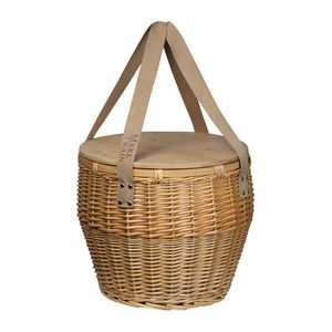 Mark Twain picnic basket